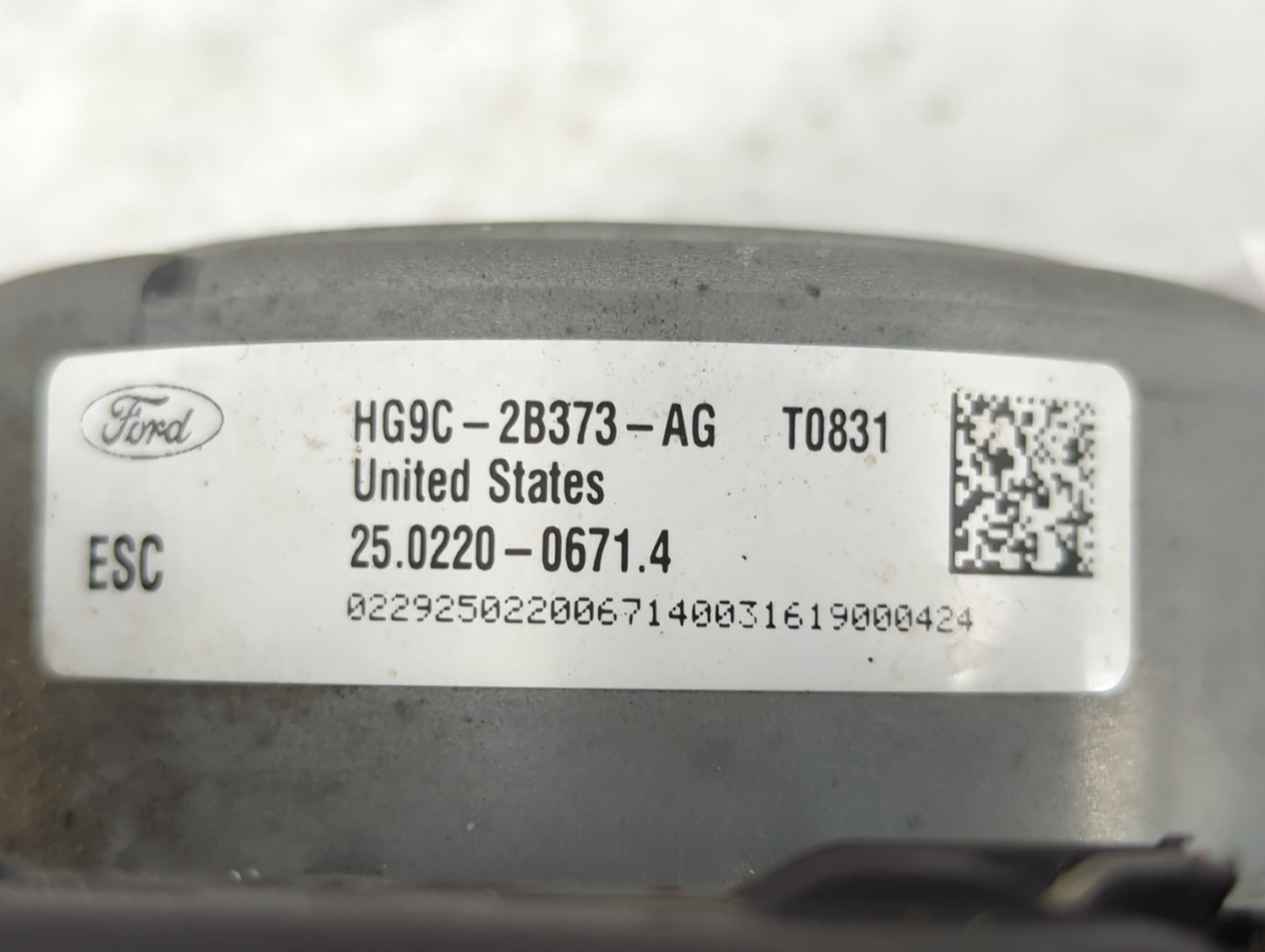 2017-2018 Ford Fusion ABS Pump Control Module Replacement P/N:HG9C-2B373-CG HG9C-2B373-CH, HG9C-2B373-AH Fits Fits 2017 2018