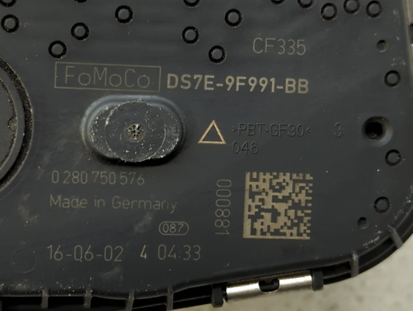 2014-2020 Ford Fusion Throttle Body P/N:DS7E-9F991-BB Fits Fits 2014 2015 2016 2017 2018 2019 2020 2021 2022 OEM Used Auto P