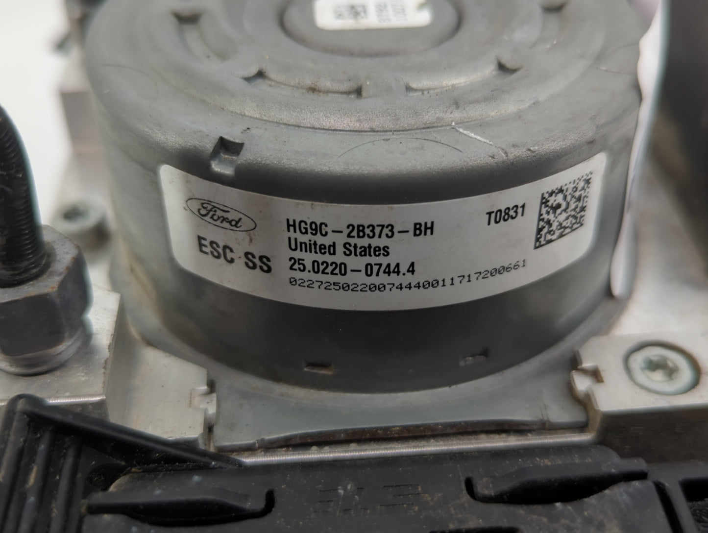 2017-2018 Ford Fusion ABS Pump Control Module Replacement P/N:HG9C 2B373-BH Fits Fits 2017 2018 OEM Used Auto Parts - Oemuse