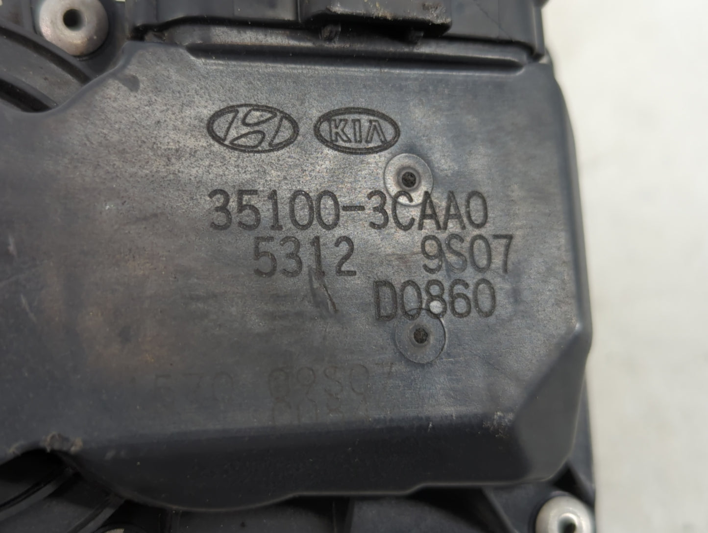 2014-2020 Ford Fusion Throttle Body P/N:35100-3CAA0 Fits Fits 2014 2015 2016 2017 2018 2019 2020 2021 2022 OEM Used Auto Par