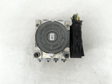 2017-2018 Ford Fusion ABS Pump Control Module Replacement P/N:HG9C-2B373-AF Fits Fits 2017 2018 OEM Used Auto Parts