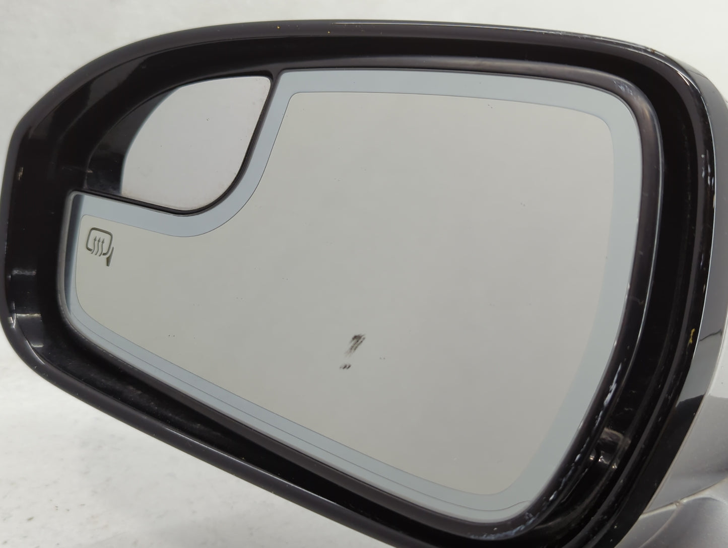 2015-2017 Ford Fusion Driver Side View Mirror - Left Door Mirror OEM Used - Oemusedautoparts1.com