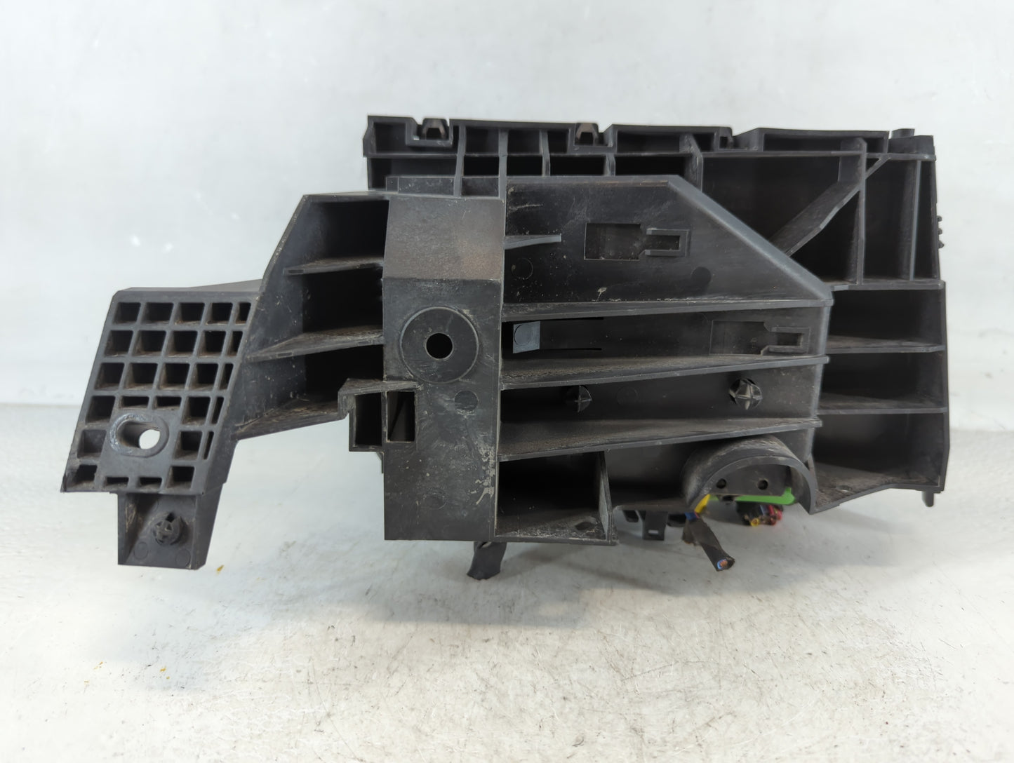 2017-2020 Ford Fusion Fusebox Fuse Box Panel Relay Module P/N:HG9T14D068AC Fits Fits 2017 2018 2019 2020 OEM Used Auto Parts