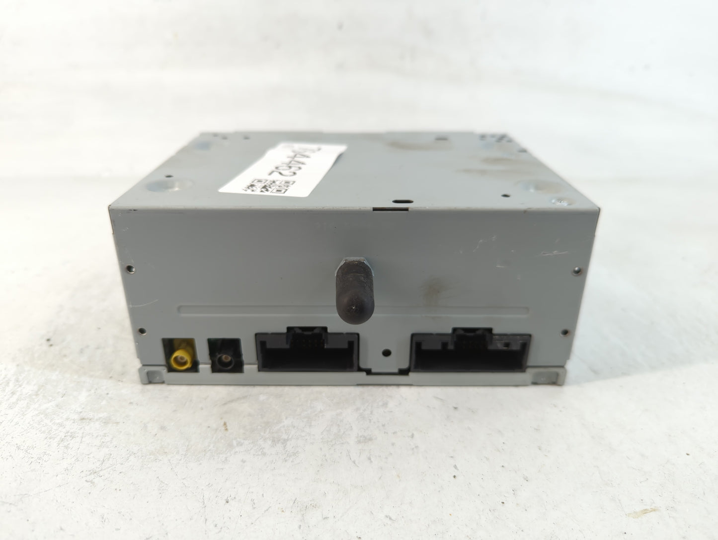 2017-2017 Ford Mustang Am Fm Cd Player Radio Receiver - Oemusedautoparts1.com