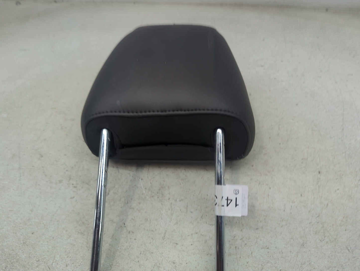 2017 Ford Taurus Headrest Head Rest Front Driver Seat Black - Oemusedautoparts1.com
