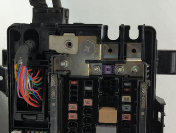 2017 Genesis G80 Fusebox Fuse Box Panel Relay Module P/N:91204-B1895 Fits Fits 2016 OEM Used Auto Parts