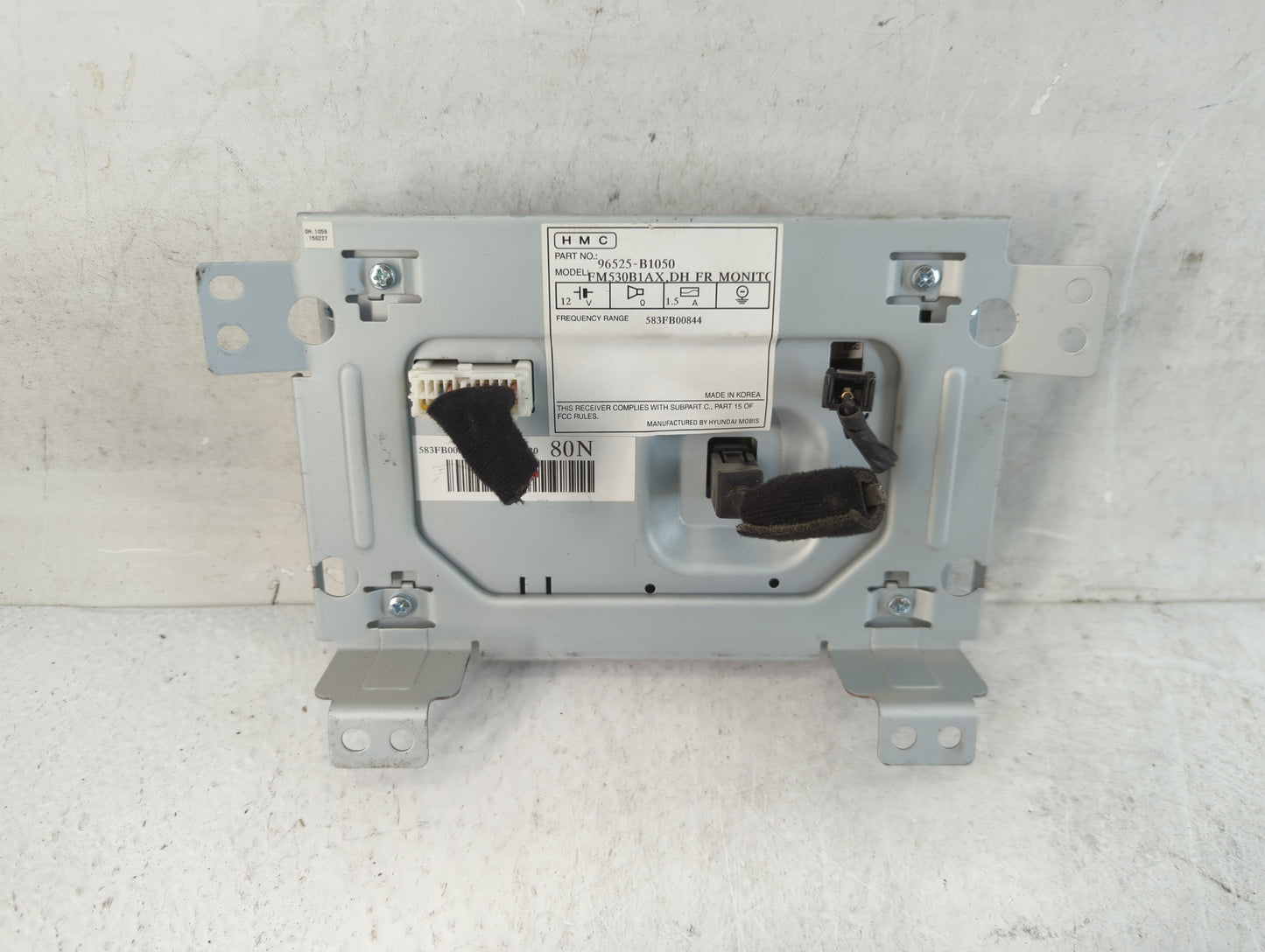 2017-2017 Genesis G80 Information Display Screen - Oemusedautoparts1.com