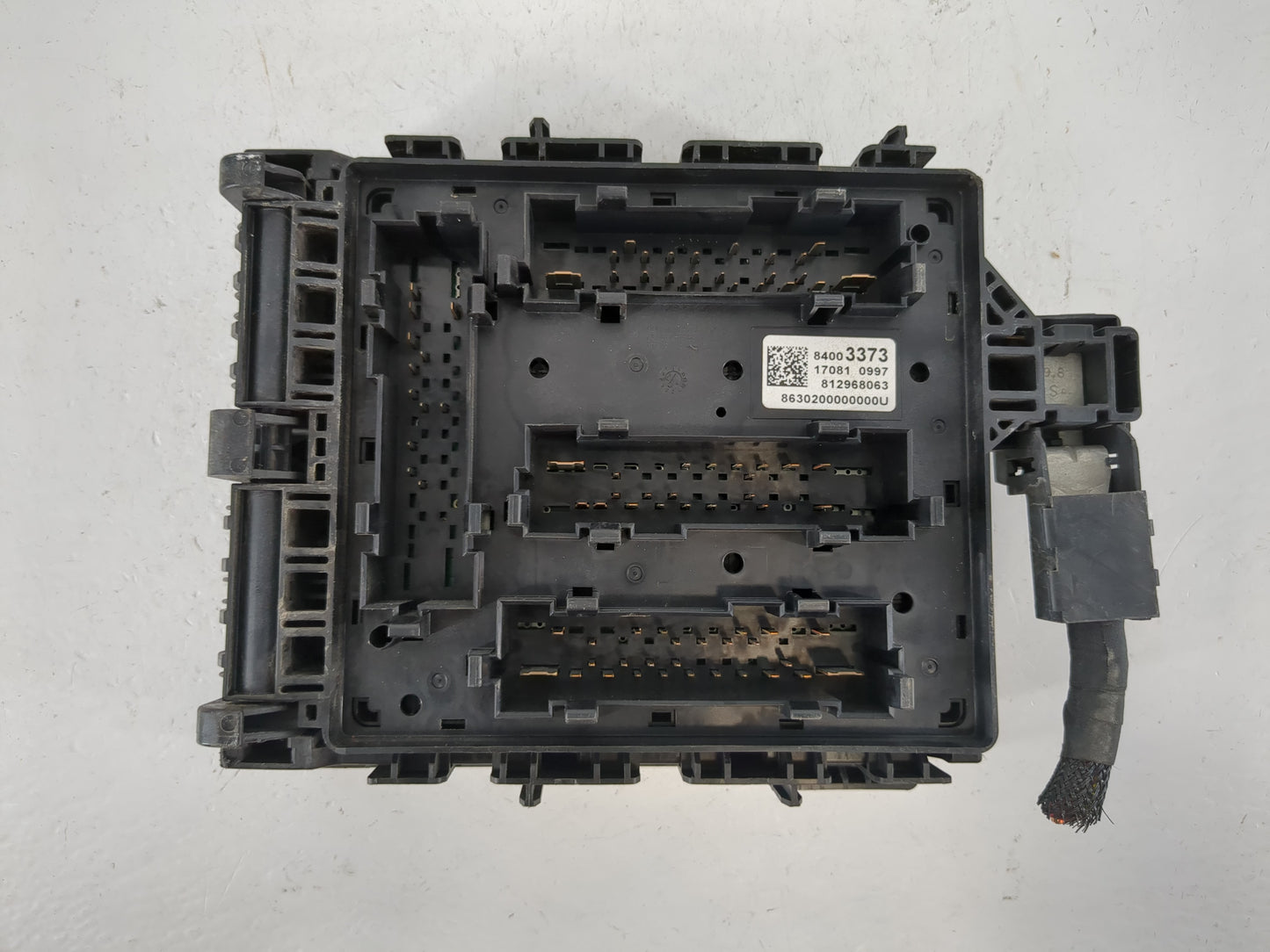 2017 Gmc Acadia Fusebox Fuse Box Panel Relay Module P/N:84003373 Fits OEM Used Auto Parts - Oemusedautoparts1.com