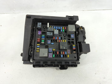 2017 Gmc Acadia Fusebox Fuse Box Panel Relay Module P/N:7171-4521-30 Fits OEM Used Auto Parts