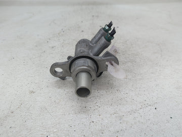 2009-2017 Gmc Acadia Brake Master Cylinder