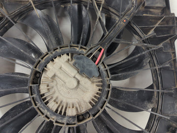 2017-2019 Gmc Acadia Electric Radiator Cooling Fan Motor Assembly Fits Fits 2017 2018 2019 OEM Used Auto Parts