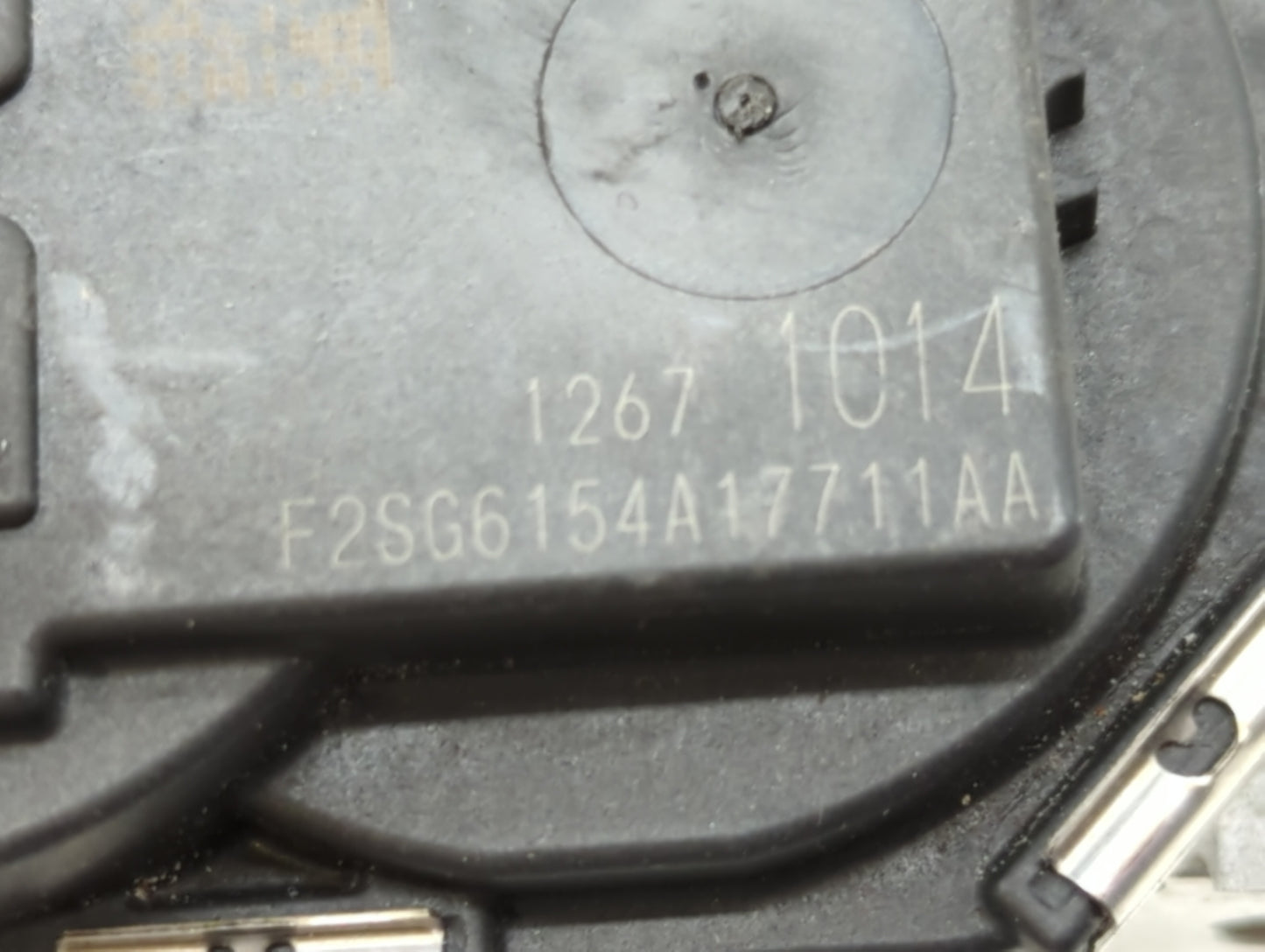 2017-2018 Gmc Acadia Throttle Body P/N:12671014 12648414, 1267 1014 Fits Fits 2016 2017 2018 2019 OEM Used Auto Parts - Oemu