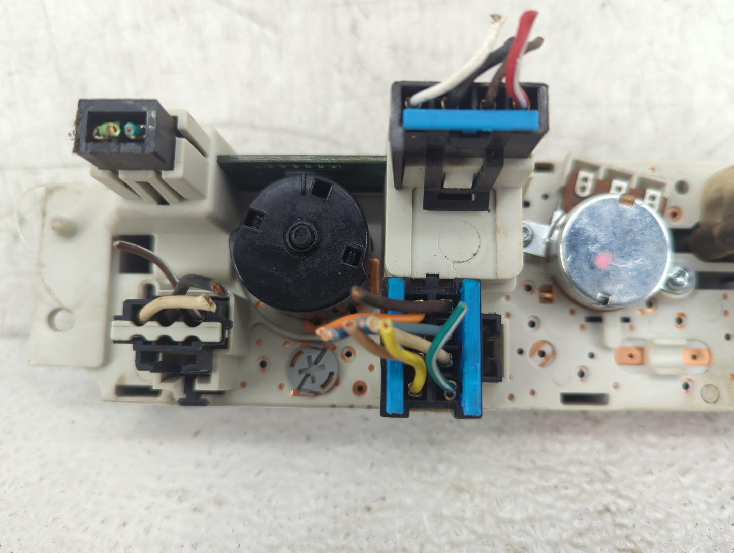 2008-2019 Gmc Savana 2500 Climate Control Module Temperature AC/Heater Replacement Fits OEM Used Auto Parts - Oemusedautopar
