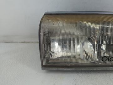 Gmc Sierra 2500 Driver Left Oem Head Light Headlight Lamp