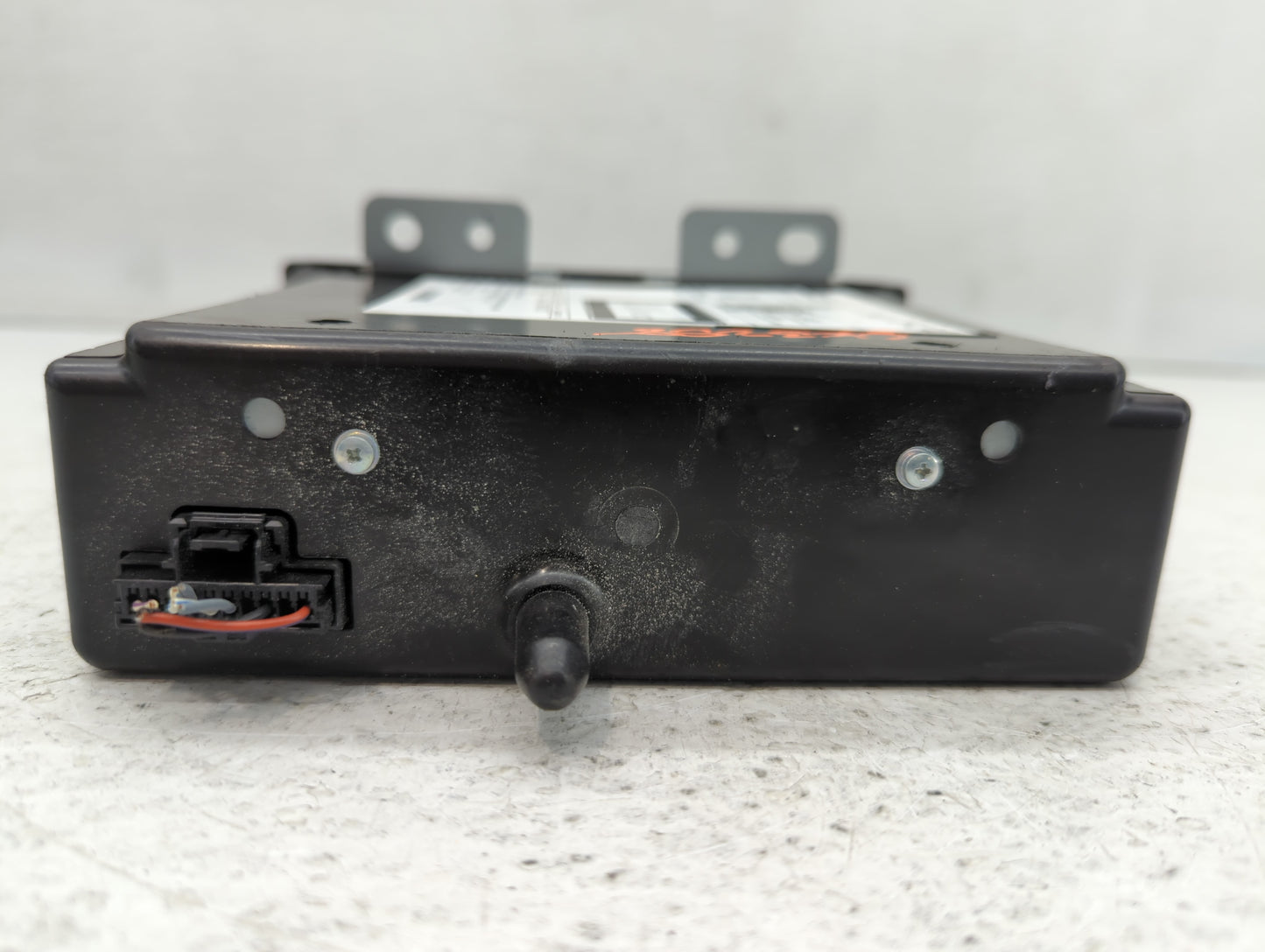 2017 Gmc Yukon Xl Radio AM FM Cd Player Receiver Replacement P/N:84016434 Fits Fits 2018 2019 2020 OEM Used Auto Parts - Oem