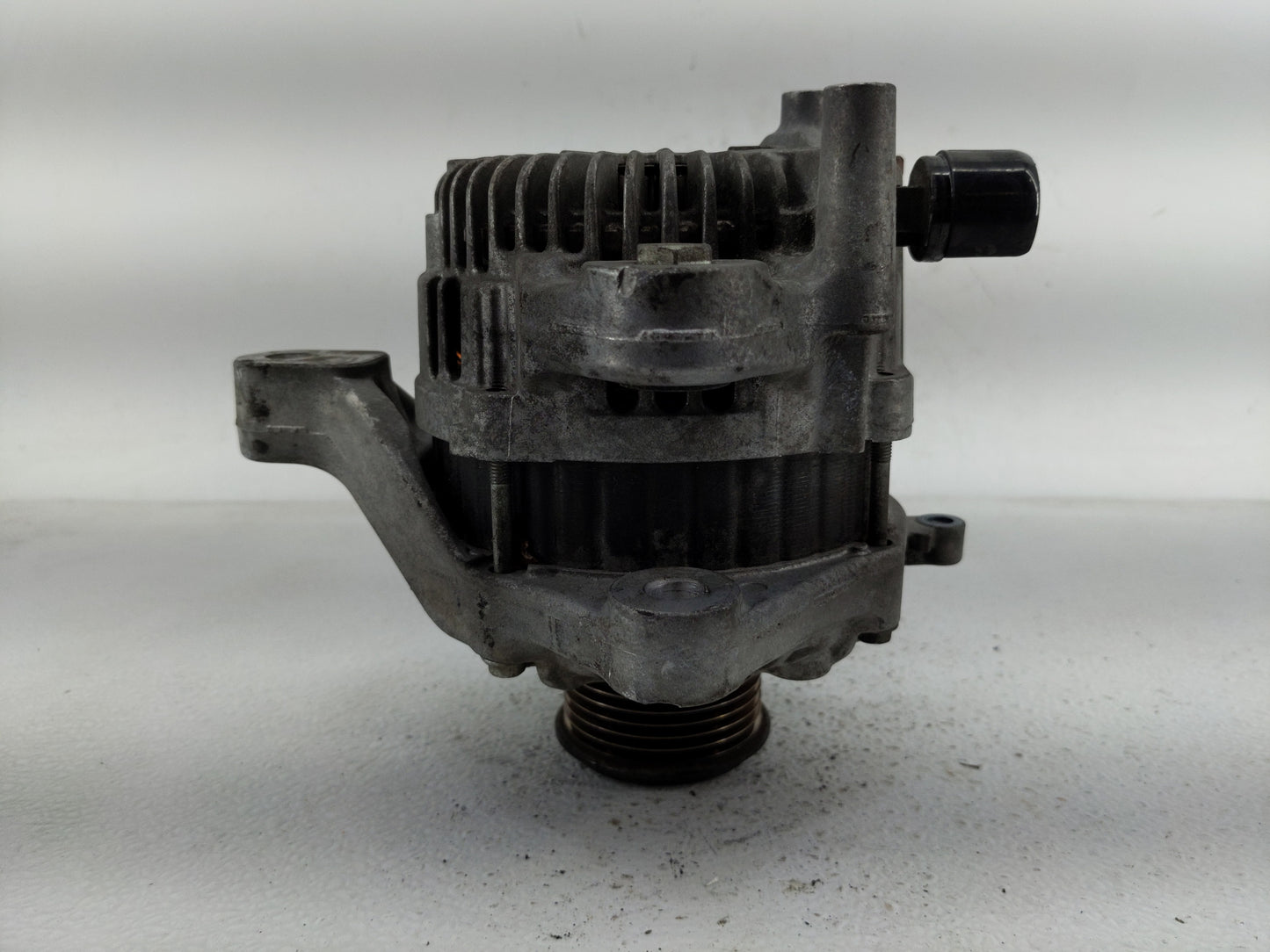 2013-2017 Honda Accord Alternator Replacement Generator Charging Assembly Engine OEM P/N:A5TL0581ZC Fits OEM Used Auto Parts