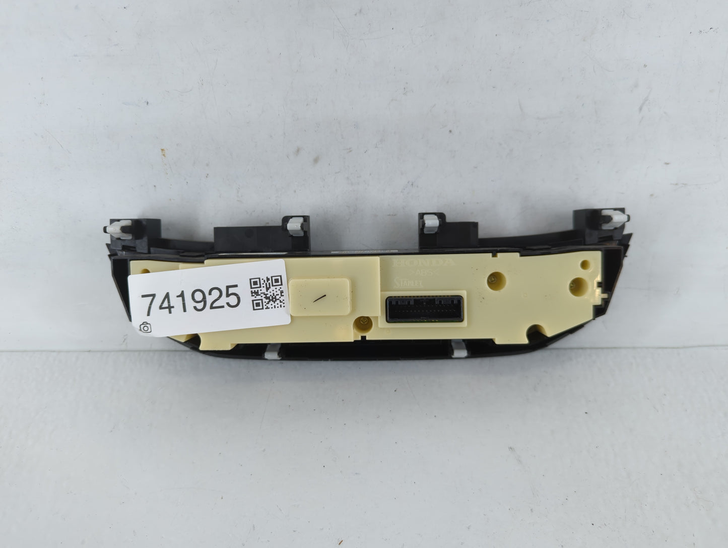 2016-2017 Honda Accord Climate Control Module Temperature AC/Heater Replacement P/N:17017213845 NH892L Fits Fits 2016 2017 O