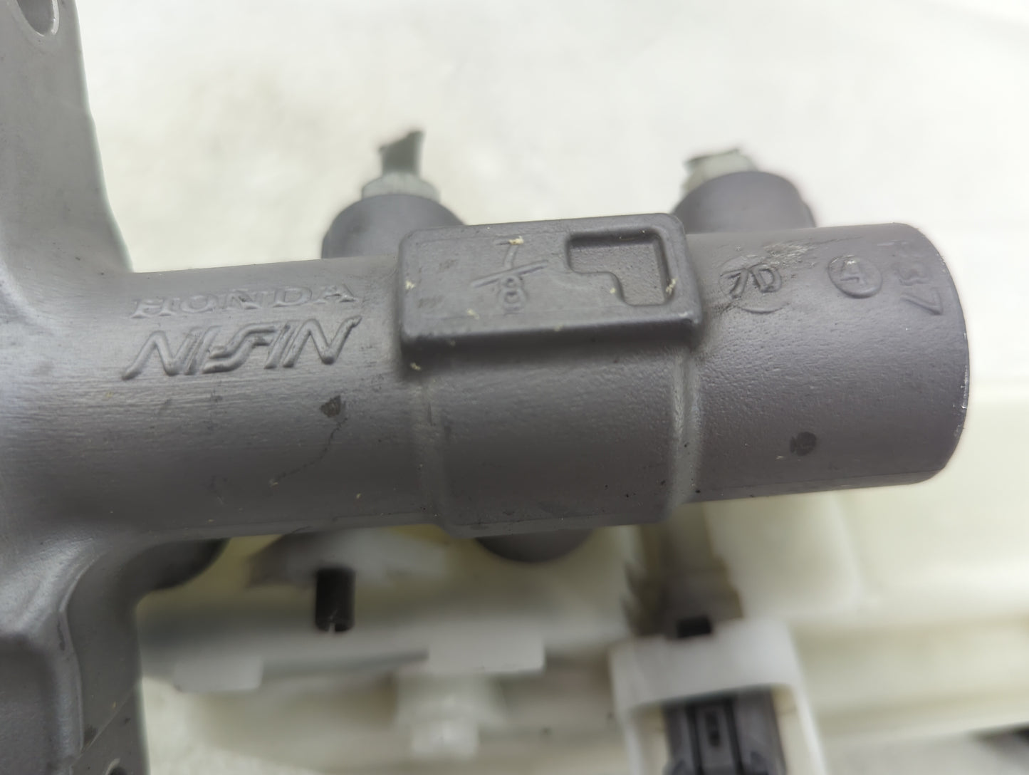 2016-2021 Honda Civic Brake Master Cylinder 1383091 - Oemusedautoparts1.com
