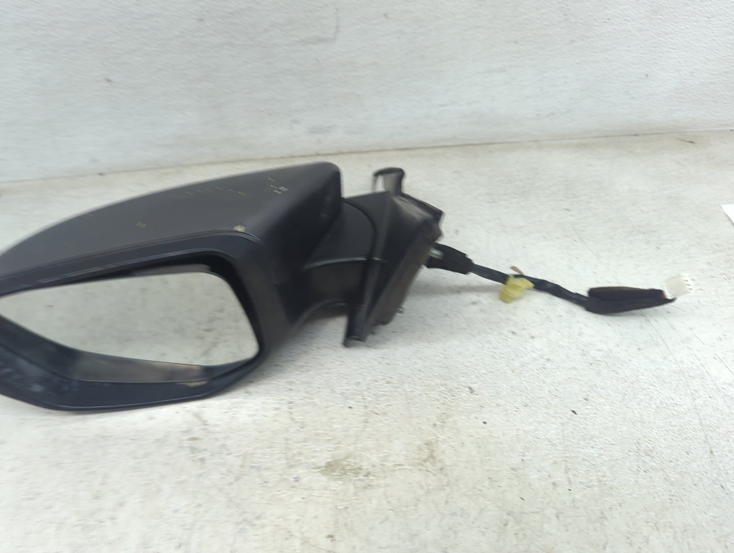 2017 Honda Civic Driver Side View Mirror - Left Door Mirror OEM Used - Oemusedautoparts1.com