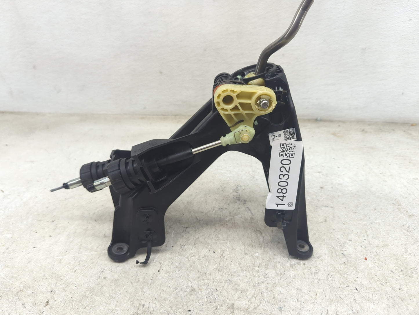 2017 Honda Civic Floor Console Assembly Shifter - Oemusedautoparts1.com