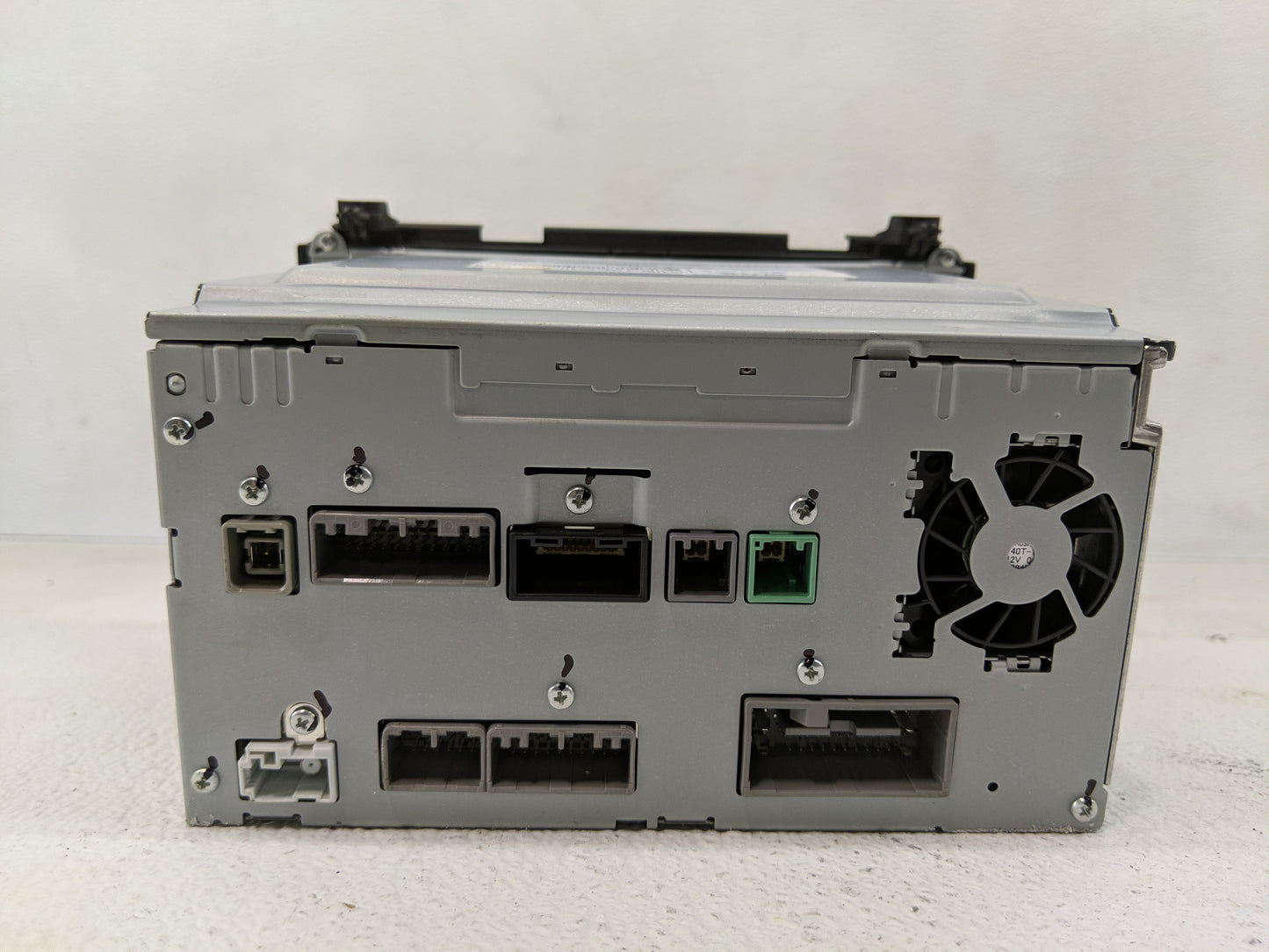 2017 Honda Hr-V Radio AM FM Cd Player Receiver Replacement P/N:39100-T7W-A210-M1 Fits OEM Used Auto Parts - Oemusedautoparts