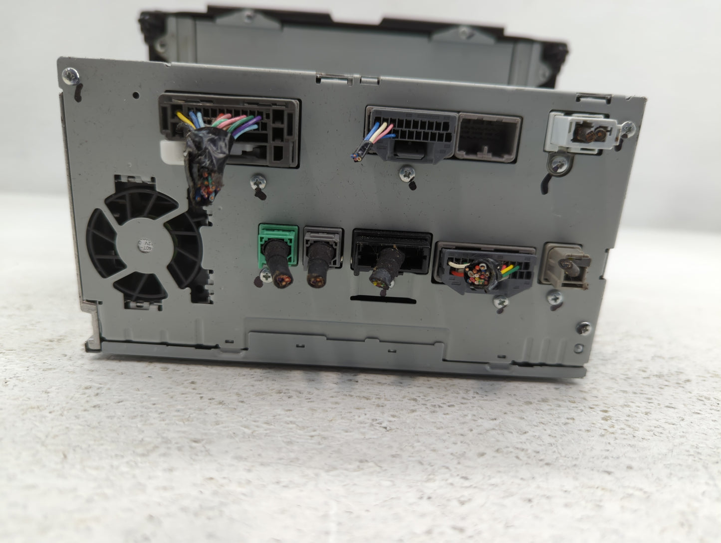 2017-2017 Honda Hr-v Am Fm Cd Player Radio Receiver - Oemusedautoparts1.com