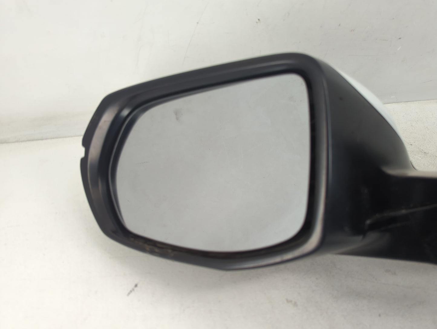 2017 Honda Hr-V Driver Side View Mirror - Left Door Mirror OEM Used - Oemusedautoparts1.com