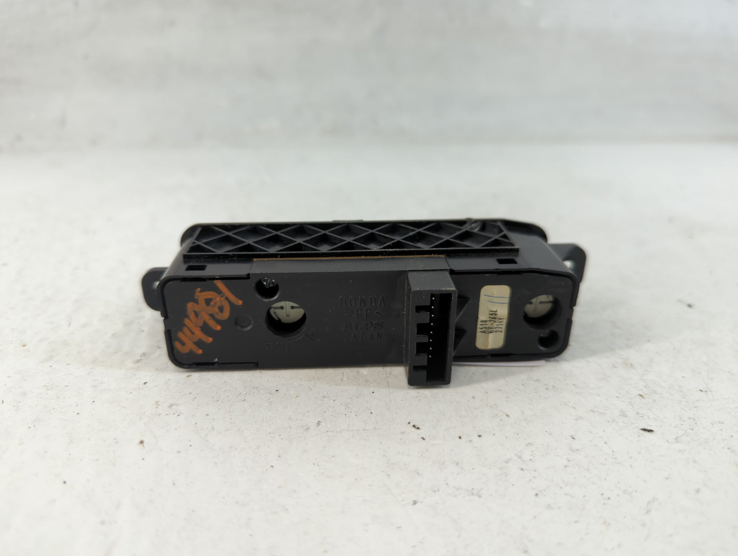 2011-2017 Honda Odyssey Climate Control Module Temperature AC/Heater Replacement P/N:NH-365L Fits OEM Used Auto Parts - Oemu