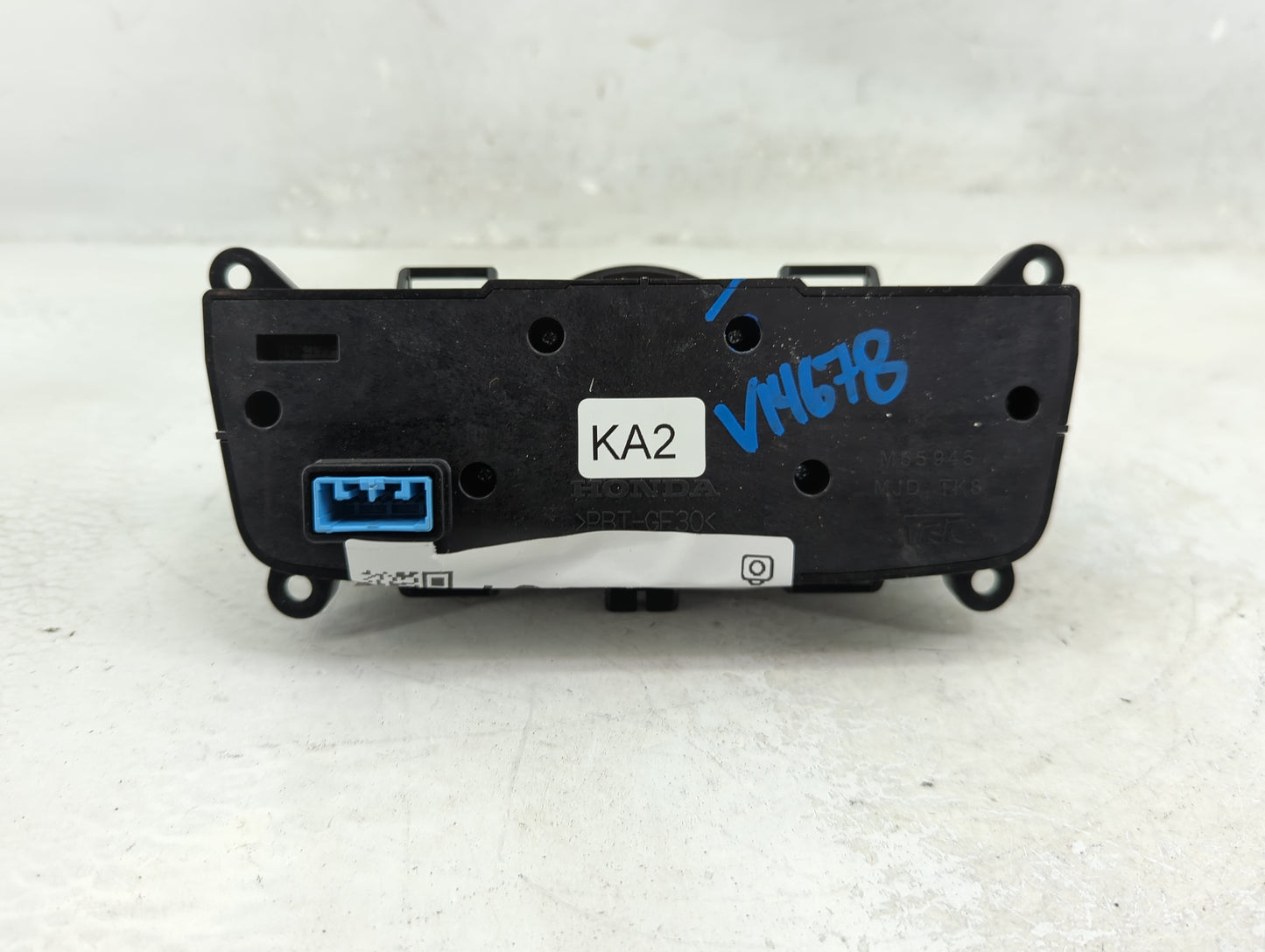 2014-2017 Honda Odyssey Radio Control Panel - Oemusedautoparts1.com