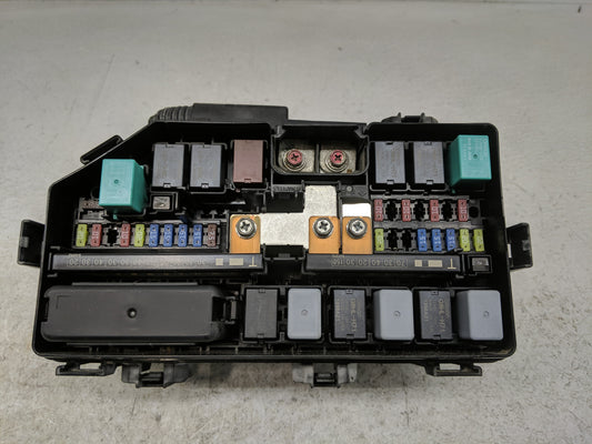 2016-2018 Honda Pilot Fusebox Fuse Box Panel Relay Module P/N:TG7 A010 A0 PP-TD20 Fits Fits 2016 2017 2018 OEM Used Auto Parts