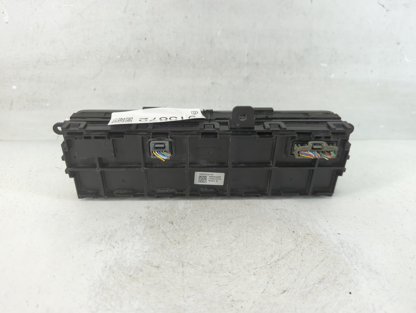 2016-2018 Honda Pilot Climate Control Module Temperature AC/Heater Replacement P/N:79600TG7A211M1 Fits Fits 2016 2017 2018 O