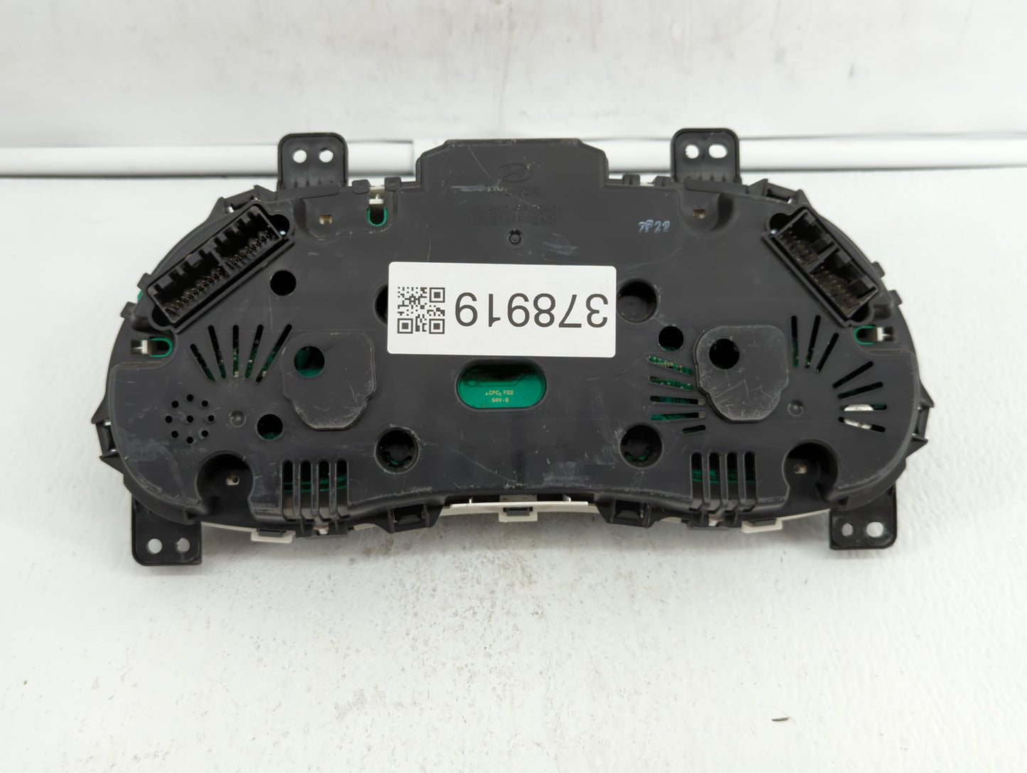 2015-2017 Hyundai Accent Instrument Cluster Speedometer Gauges P/N:94021-1R500 Fits Fits 2015 2016 2017 OEM Used Auto Parts