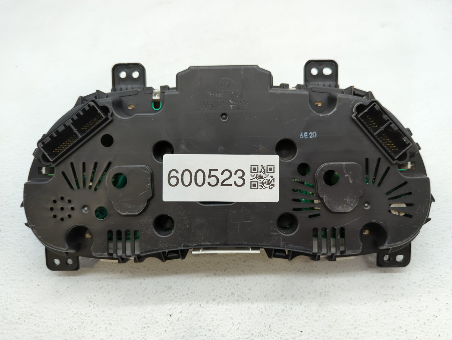 2015-2017 Hyundai Accent Instrument Cluster Speedometer Gauges P/N:94021-1R500 Fits Fits 2015 2016 2017 OEM Used Auto Parts