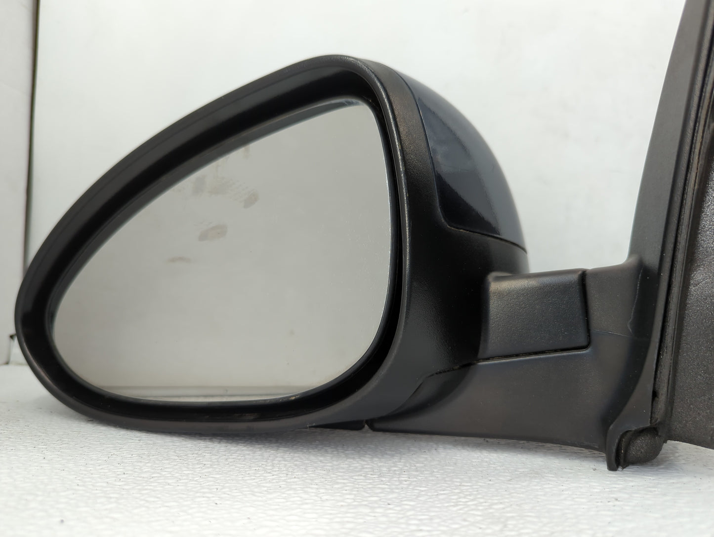 2012-2017 Hyundai Accent Driver Side View Mirror - Left Door Mirror OEM Used - Oemusedautoparts1.com