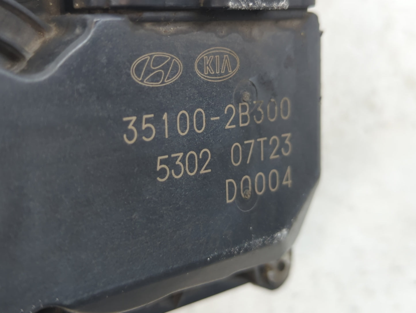 2012-2019 Hyundai Accent Throttle Body P/N:35100-2B300 Fits Fits 2012 2013 2014 2015 2016 2017 2018 2019 OEM Used Auto Parts