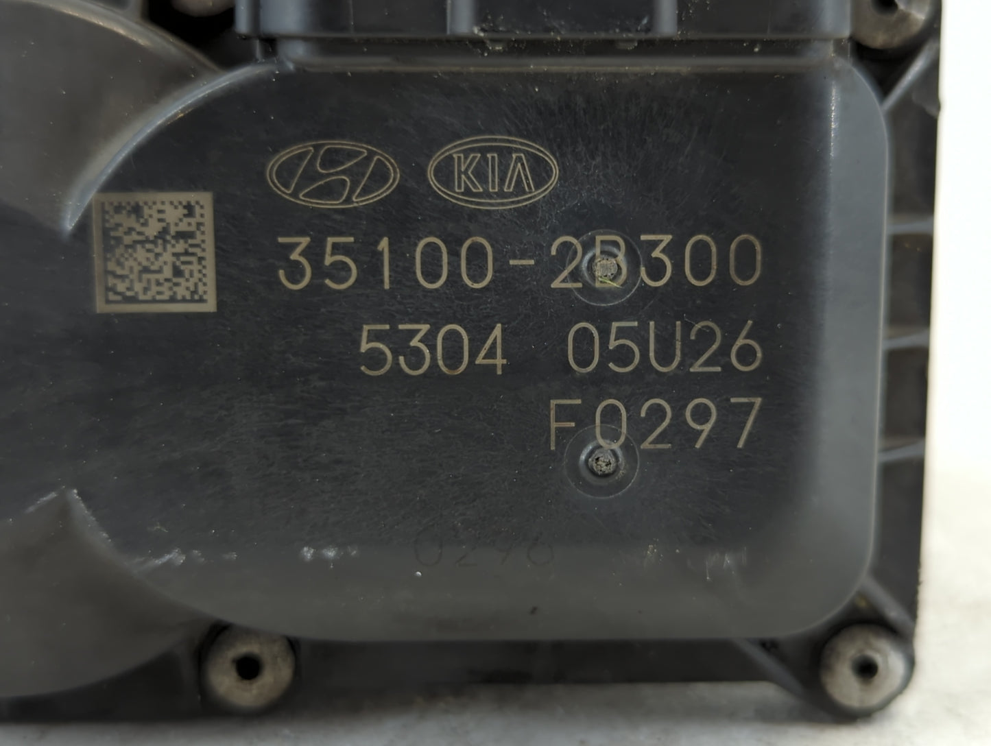 2012-2019 Hyundai Accent Throttle Body P/N:35100-2B300 Fits Fits 2012 2013 2014 2015 2016 2017 2018 2019 OEM Used Auto Parts