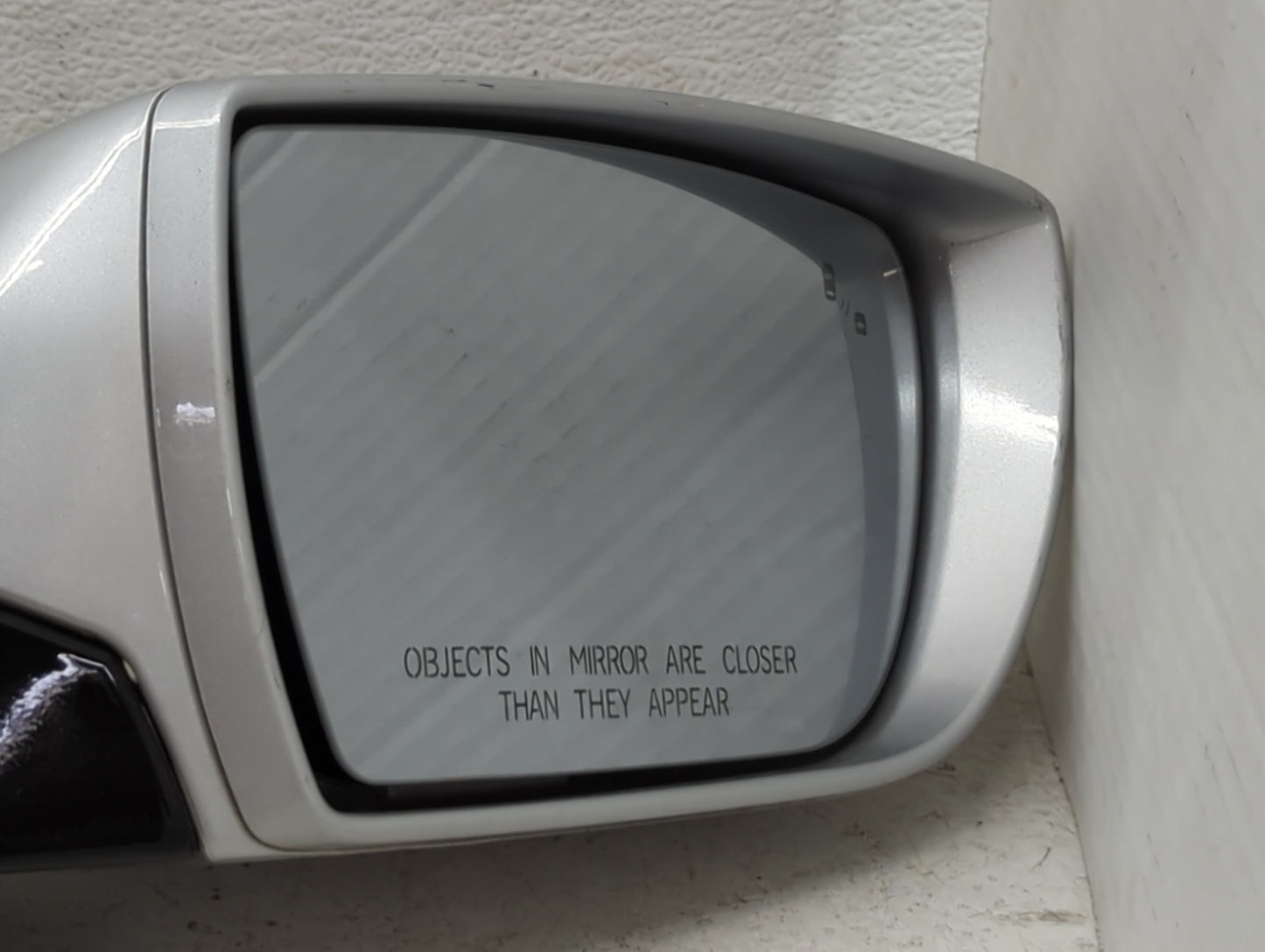 2015-2017 Hyundai Azera Passenger Side View Mirror - Right Door Mirror OEM Used - Oemusedautoparts1.com