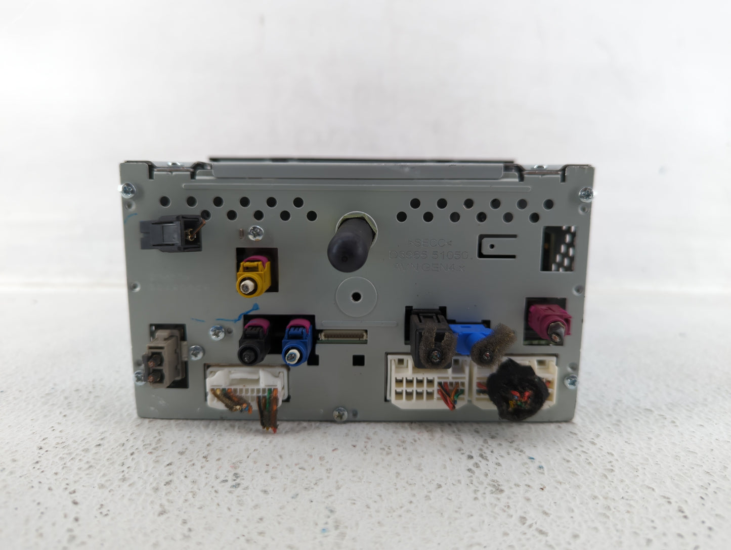 2015-2017 Hyundai Azera Am Fm Cd Player Radio Receiver - Oemusedautoparts1.com
