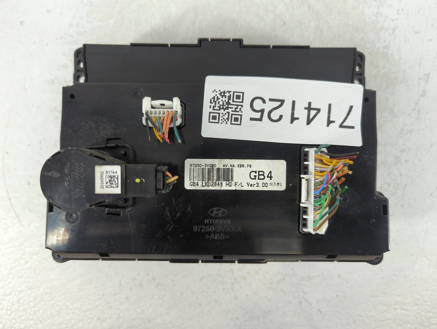 2015-2017 Hyundai Azera Climate Control Module Temperature AC/Heater Replacement P/N:97250-3VGB0 Fits Fits 2015 2016 2017 OE