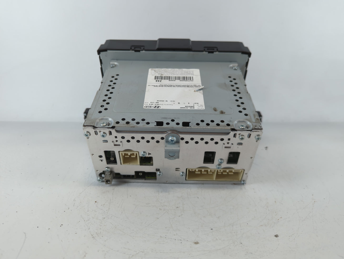 2017-2018 Hyundai Elantra Radio AM FM Cd Player Receiver Replacement P/N:96160-F2100UAT Fits Fits 2017 2018 OEM Used Auto Pa