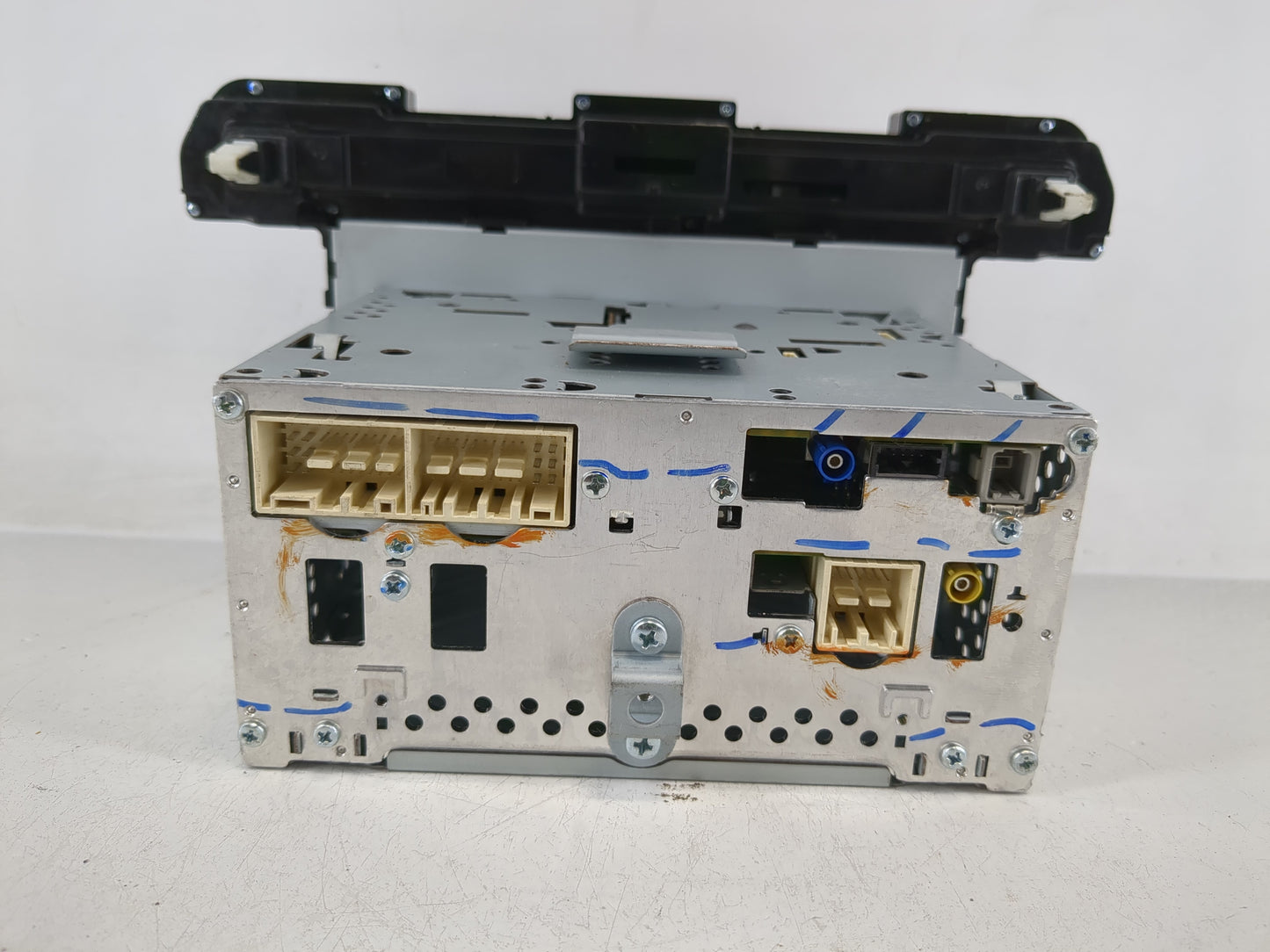 2016-2017 Hyundai Elantra Radio AM FM Cd Player Receiver Replacement P/N:96160-F2100UAT Fits Fits 2016 2017 OEM Used Auto Pa