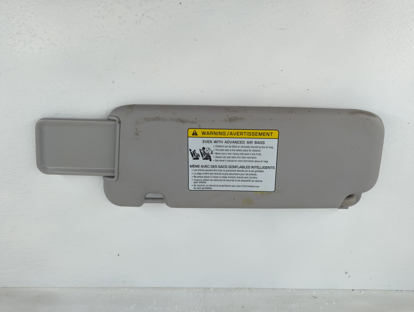 2017-2020 Hyundai Elantra Sun Visor Shade Replacement Passenger Right Mirror Fits Fits 2017 2018 2019 2020 OEM Used Auto Par