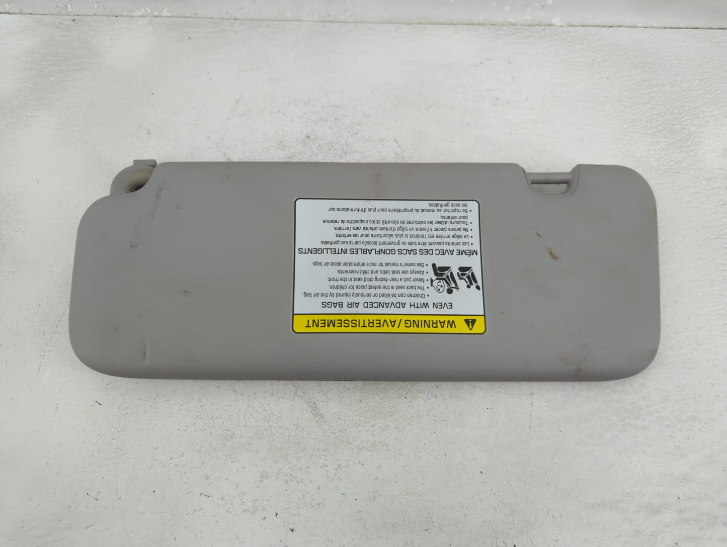 2017-2020 Hyundai Elantra Sun Visor Shade Replacement Passenger Right Mirror Fits Fits 2017 2018 2019 2020 OEM Used Auto Par