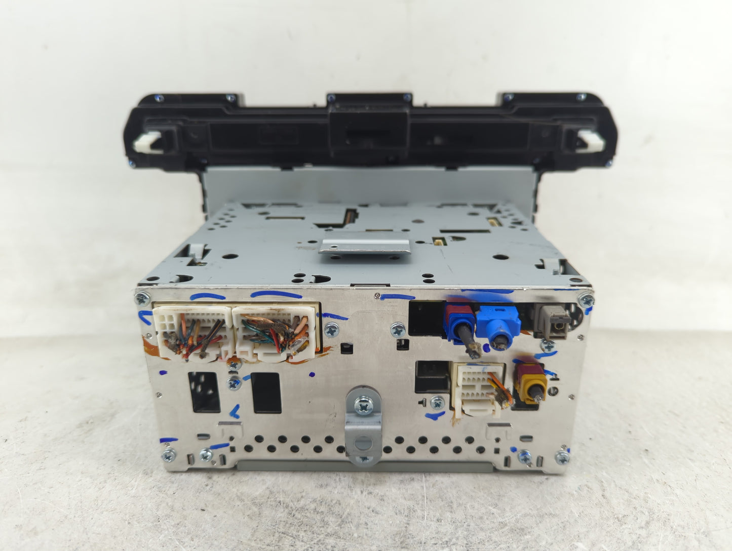 2017-2018 Hyundai Elantra Radio AM FM Cd Player Receiver Replacement P/N:96160-F2100UAT Fits Fits 2017 2018 OEM Used Auto Pa