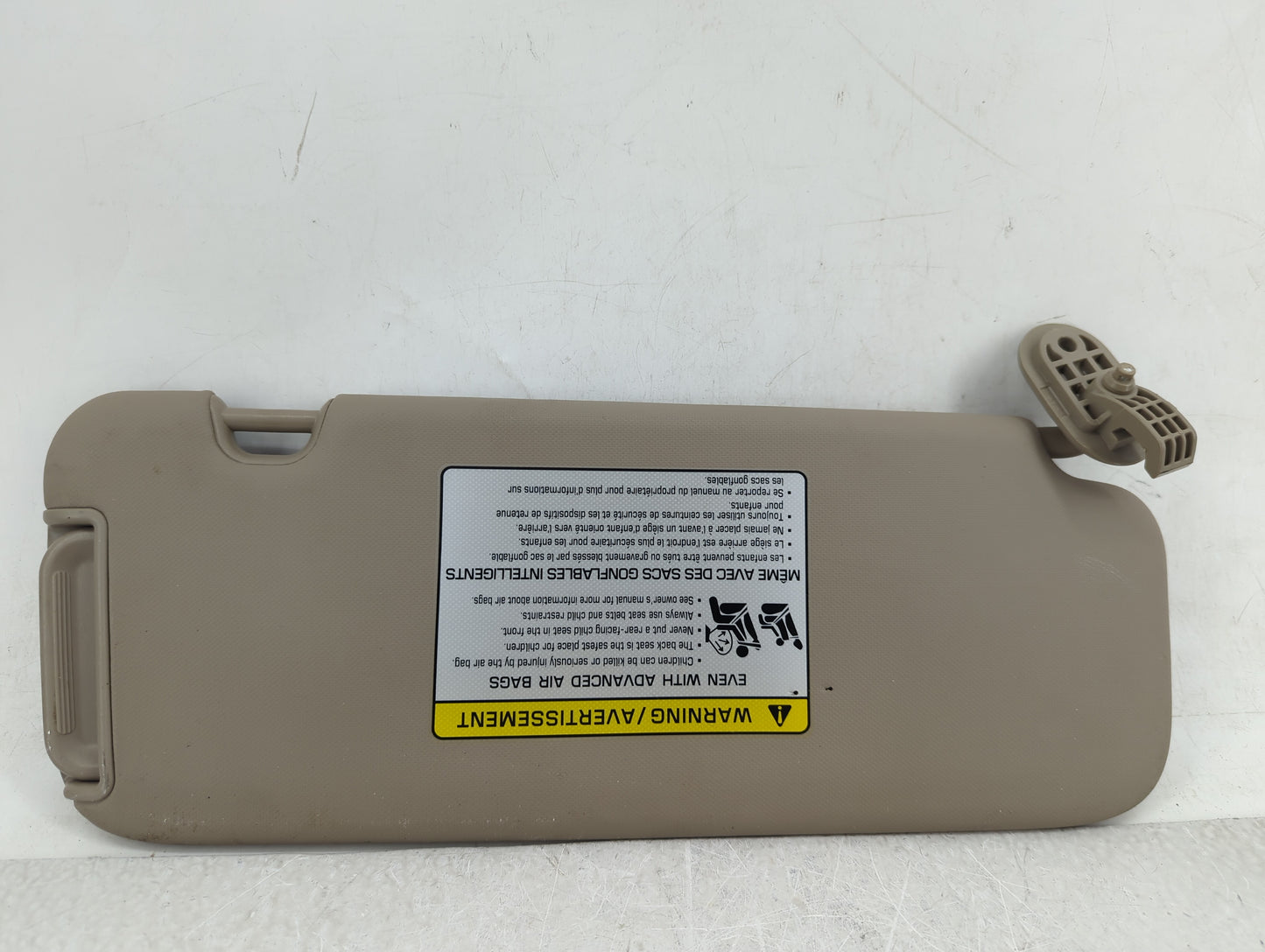 2017-2020 Hyundai Elantra Sun Visor Shade Replacement Driver Left Mirror Fits Fits 2017 2018 2019 2020 OEM Used Auto Parts -