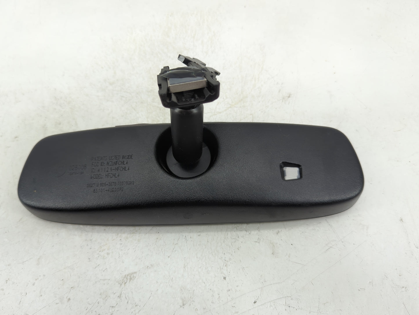 2017-2018 Hyundai Elantra Interior Rear View Mirror Replacement OEM P/N:E11028008 Fits OEM Used Auto Parts - Oemusedautopart