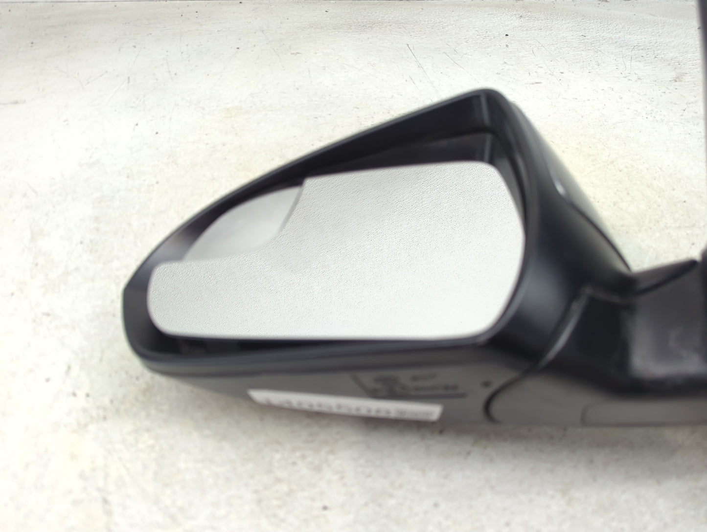 2017-2020 Hyundai Elantra Driver Side View Mirror - Left Door Mirror OEM Used - Oemusedautoparts1.com