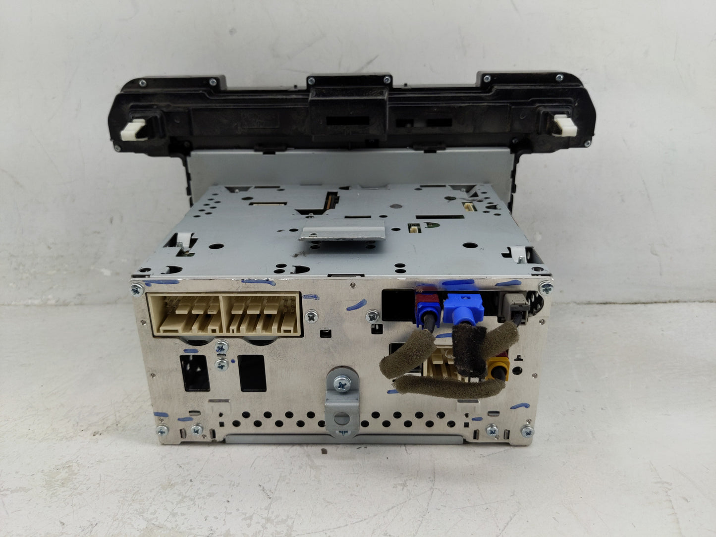 2017-2018 Hyundai Elantra Radio AM FM Cd Player Receiver Replacement P/N:96160-F2100UAT Fits Fits 2017 2018 OEM Used Auto Pa