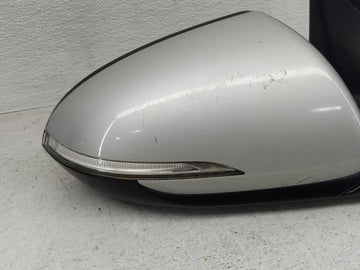 2017-2018 Hyundai Elantra Passenger Side View Mirror - Right Door Mirror OEM Used