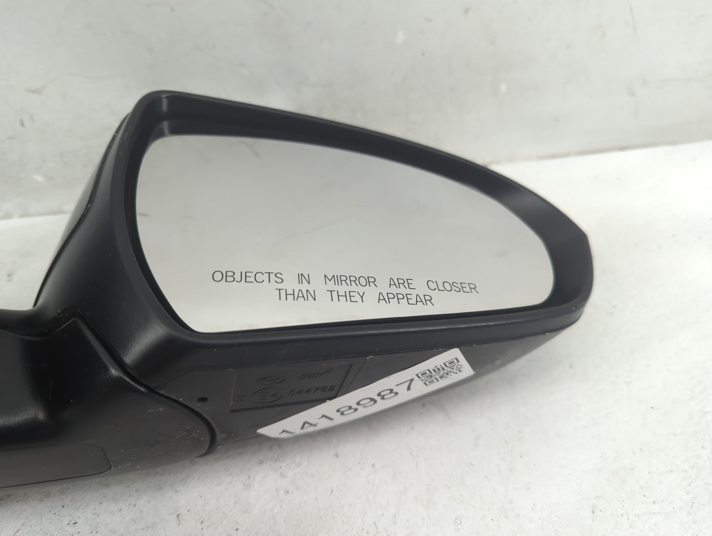 2017-2020 Hyundai Elantra Passenger Side View Mirror - Right Door Mirror OEM Used - Oemusedautoparts1.com